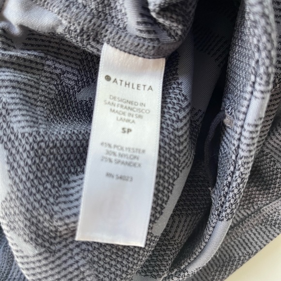 Athleta Ultimate Stash Textured Leggings - Picture 7 of 7